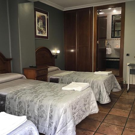 Pension La Redonda Logrono Exterior photo